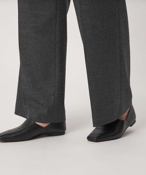 green label relaxing（グリーンレーベルリラクシング）の「［size SHORT/TALLあり］ヘアライン ストレート パンツ ストレッチ（スラックス・レディース・ダークブラウン/ダークグレー・SHORT/34/36/38/40/42/44/46/TALL）」の17枚目の写真