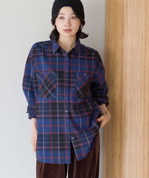 HEART MARKET（ハートマーケット）の「チェックシャツチュニック（ビジネスシャツ・レディース・グレー/ベージュ/レッド/グリーン/イエロー/ネイビー・FREE）」の5枚目の写真