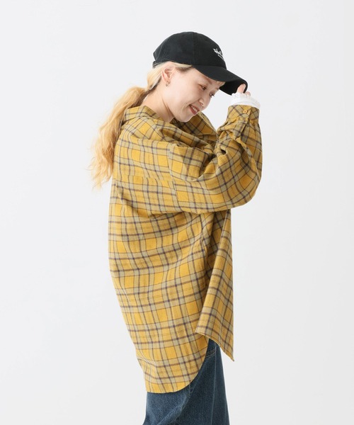 HEART MARKET（ハートマーケット）の「チェックシャツチュニック（ビジネスシャツ・レディース・グレー/ベージュ/レッド/グリーン/イエロー/ネイビー・FREE）」の11枚目の写真