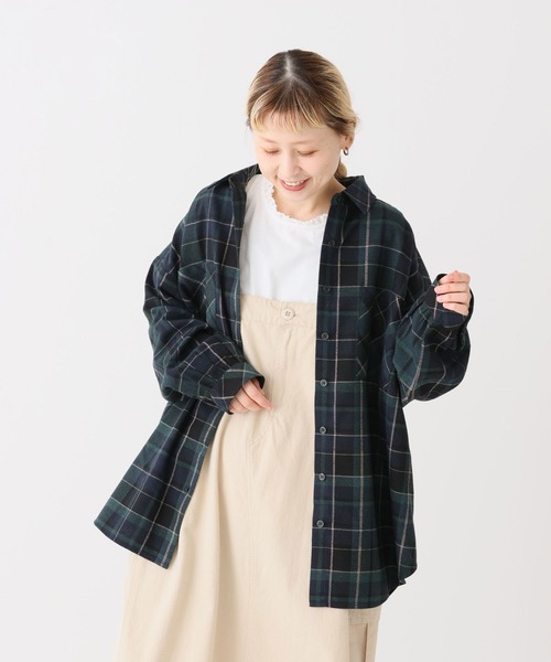 HEART MARKET（ハートマーケット）の「チェックシャツチュニック（ビジネスシャツ・レディース・グレー/ベージュ/レッド/グリーン/イエロー/ネイビー・FREE）」の22枚目の写真