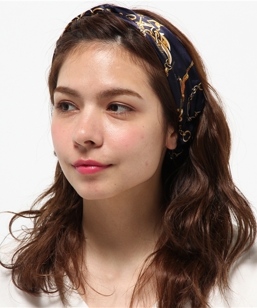 URBAN RESEARCH DOORS WOMENS（アーバンリサーチ ドアーズ ウィメンズ）の「DOORS スカーフガラターバン（ヘアバンド・レディース・ベージュ/ネイビー/ブラック/レッド・ONE）」の3枚目の写真