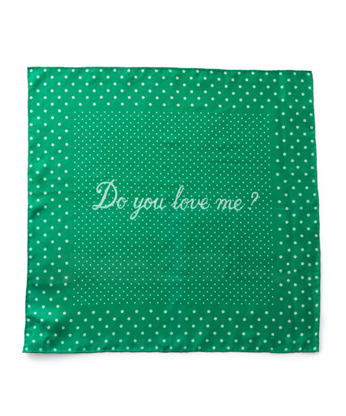 WACKO MARIA(ワコマリア)の「WACKO MARIA 10SS POCKET CHIEF (LOVE ME?)(バンダナ/スカーフ・メンズ・ベージュ/ピンク/イエロー/グリーン/ブルー/パープル・ONE SIZE)」の3枚目の写真