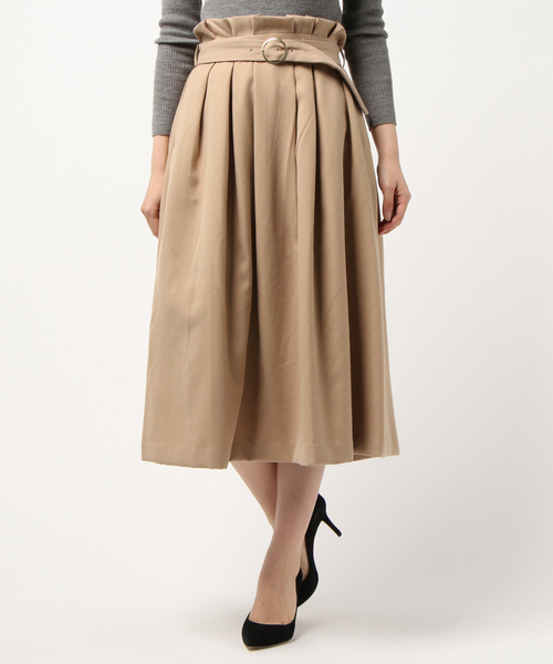 Te chichi（テチチ）の「マルカンベルト使いタックミディスカート（スカート・レディース・プラム/ネイビー/ベージュ/グリーン・MEDIUM/SMALL）」の2枚目の写真