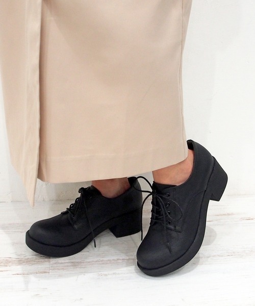 byあしながおじさん(バイアシナガオジサン)の「厚底レースアップシューズ -8980441(ドレスシューズ・レディース・ブラック/ワインレッド/クリアブラック/ホワイト/ピンク/イエロー/ライトホワイト/ブラック系その他/カーキ/ブラック系その他2/パイソン・22.5cm/23.0cm/23.5cm/24.0cm/24.5cm/22.0cm/25.0cm)」の6枚目の写真