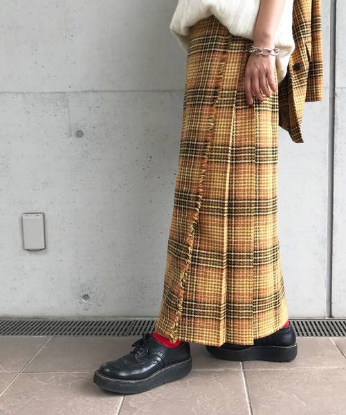 ADAM ET ROPE'(アダム エ ロペ)の「LOVAT チェックラップスカート(スカート)」|イエロー