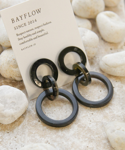 BAYFLOW（ベイフロー）の「ホーンランダムピアス2（ピアス（両耳用）・レディース・キャメル/ダークブラウン/ナチュラル/ブラウン/モカ・FREE）」の3枚目の写真