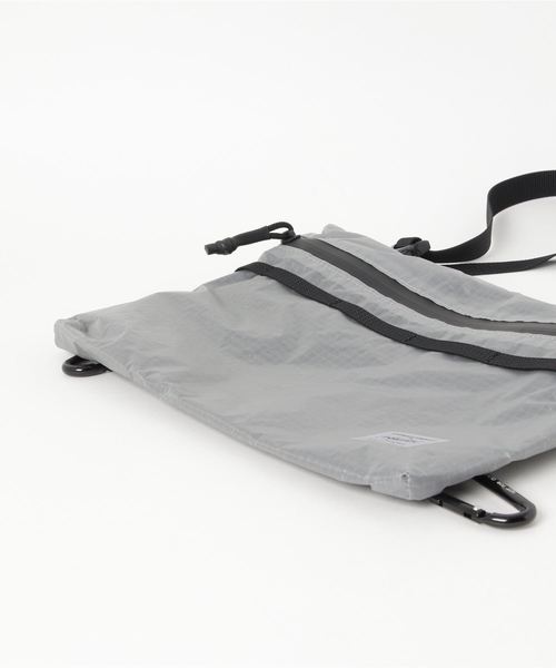 PORTER（ポーター）の「PORTER×B印 YOSHIDA×BAMBOO SHOOTS / SACOCHE（ショルダーバッグ・メンズ・グレー・ONE SIZE）」の3枚目の写真