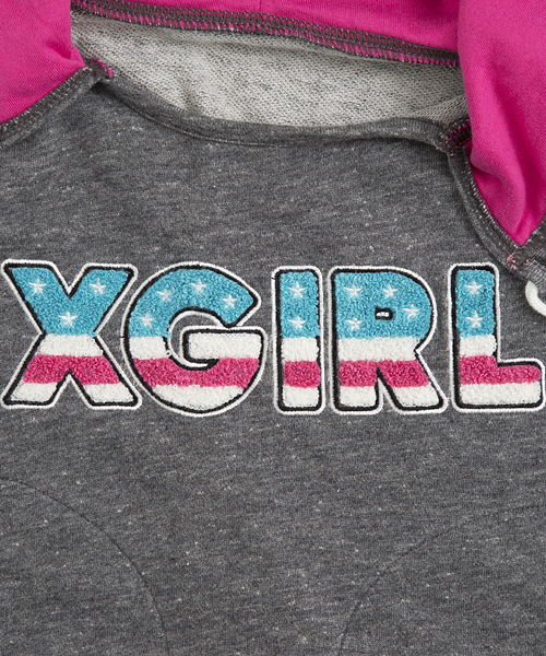 X-girl Stages（エックスガールステージス）の「SWEAT HOODIE OLD GLORY (2T・3T)/ パーカー（パーカー・キッズ・チャコールグレー/レッド/ネイビー・2T/3T）」の5枚目の写真