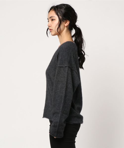 TODAYFUL（トゥデイフル）の「ソフトラクーンニット（ニット/セーター・レディース・チャコールグレー/モカ・FREE）」の13枚目の写真