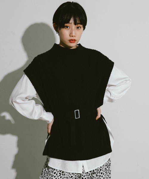 PAGEBOY（ページボーイ）の「ウエストマークベスト（Tシャツ/カットソー・レディース・ブラック/ベージュ/オフホワイト・FREE）」の2枚目の写真