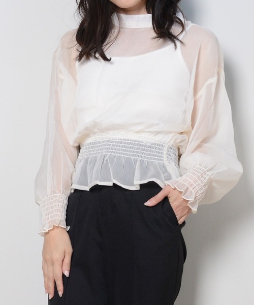 shopnikoniko（ショップニコニコ）の「ウエストギャザーブラウス シアーブラウス（シャツ/ブラウス・レディース・ベージュ/ブラック/グリーン/オフホワイト・フリー）」の2枚目の写真