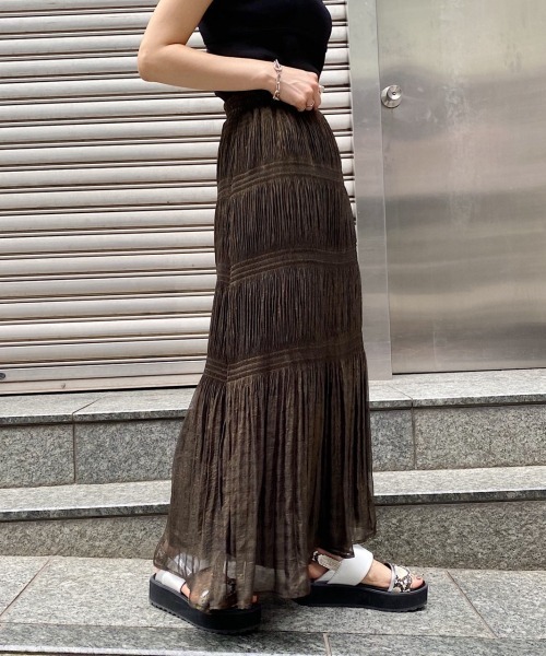 PAGEBOY（ページボーイ）の「マジョリカプリーツハクプリントスカート（スカート・レディース・ブラック/グリーン系その他/グレイッシュベージュ・FREE）」の4枚目の写真