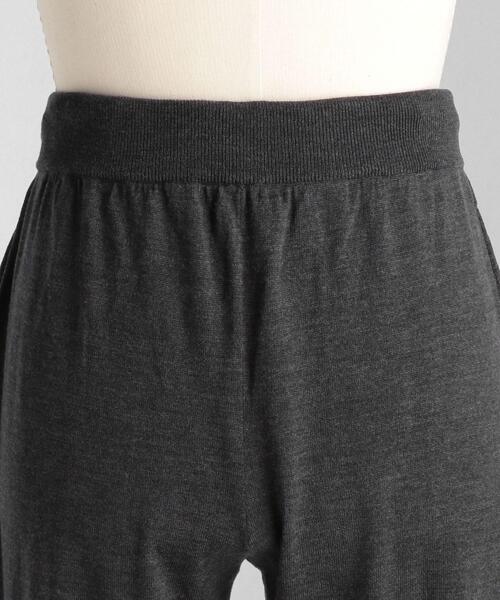 LOEFF(ロエフ)の「<LOEFF(ロエフ)> ドライウール ニット トラックパンツ MEN'S(その他パンツ・メンズ・ダークグレー/ベージュ・2/1)」の4枚目の写真