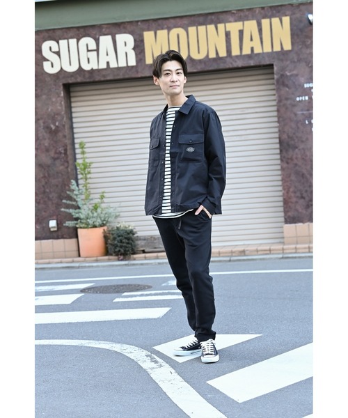 Dickies(ディッキーズ)の「Dickies ディッキーズ 長袖 ワークシャツ 刺繍 ワンポイント(シャツ/ブラウス・メンズ・ブラック/ベージュ/カーキ・M/L/XL/XXL)」の2枚目の写真