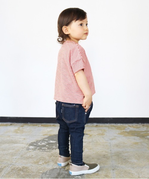 quoti use fith（クゥオティ　ユース　フィス）の「ミニバスクボーダー天竺 半袖 ビッグTシャツ（Tシャツ/カットソー・キッズ・ブラウン/ネイビー/レッド/カーキ・110/120/80/100/130/90）」の13枚目の写真