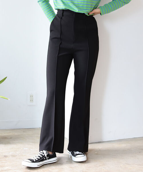 BeAMS DOT(ビームスドット)の「【WEB限定】BeAMS DOT / フレアスラックスパンツ(その他パンツ・レディース・ベージュ/ブルー/ブラック・MEDIUM/SMALL)」の10枚目の写真