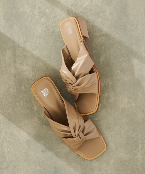 COLONY 2139（コロニートゥーワンスリーナイン）の「ねじりミュールサンダル（サンダル・レディース・ブラック/アイボリー/モカ・23cm/24cm/25cm）」の6枚目の写真