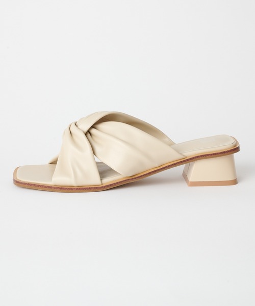 COLONY 2139（コロニートゥーワンスリーナイン）の「ねじりミュールサンダル（サンダル・レディース・ブラック/アイボリー/モカ・23cm/24cm/25cm）」の5枚目の写真