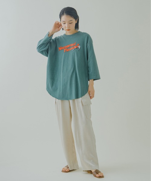 kha:ki（カーキ）の「「KHA:KI / カーキ」ヘムラウンドピグメントオーバーダイティーシャツ"GARMENT DYE 3Q TEE "PLEASURE""（Tシャツ/カットソー・レディース・ホワイト/ブラック/グリーン・1）」の10枚目の写真