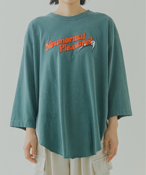 kha:ki（カーキ）の「「KHA:KI / カーキ」ヘムラウンドピグメントオーバーダイティーシャツ"GARMENT DYE 3Q TEE "PLEASURE""（Tシャツ/カットソー・レディース・ホワイト/ブラック/グリーン・1）」の13枚目の写真