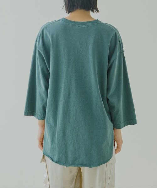 kha:ki（カーキ）の「「KHA:KI / カーキ」ヘムラウンドピグメントオーバーダイティーシャツ"GARMENT DYE 3Q TEE "PLEASURE""（Tシャツ/カットソー・レディース・ホワイト/ブラック/グリーン・1）」の20枚目の写真