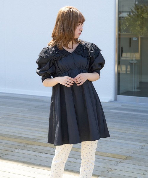 one after another NICE CLAUP(ワンアフターアナザーナイスクラップ)の「【Web限定】ビックカラ―コットンレースチュニック(チュニック・レディース・オフホワイト/ブラック/ミント・FREE)」の12枚目の写真