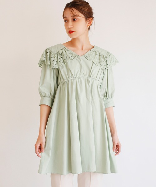one after another NICE CLAUP(ワンアフターアナザーナイスクラップ)の「【Web限定】ビックカラ―コットンレースチュニック(チュニック・レディース・オフホワイト/ブラック/ミント・FREE)」の4枚目の写真
