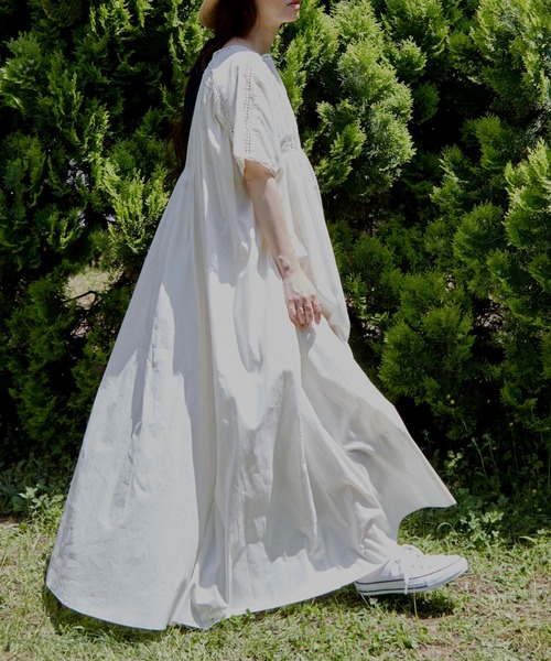 Libra Cue(リブラ キュー)の「梯子レースリラックスボリュームワンピース(ワンピース・レディース・ホワイト/ブラック/ネイビー・FREE)」の17枚目の写真