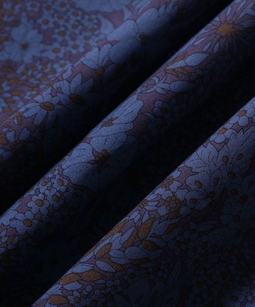 SALON adam et rope'（サロン アダム エ ロペ）の「リバティプリントストレートリラックスパンツ（その他パンツ・レディース・ネイビー/ピンク・FREE）」の13枚目の写真