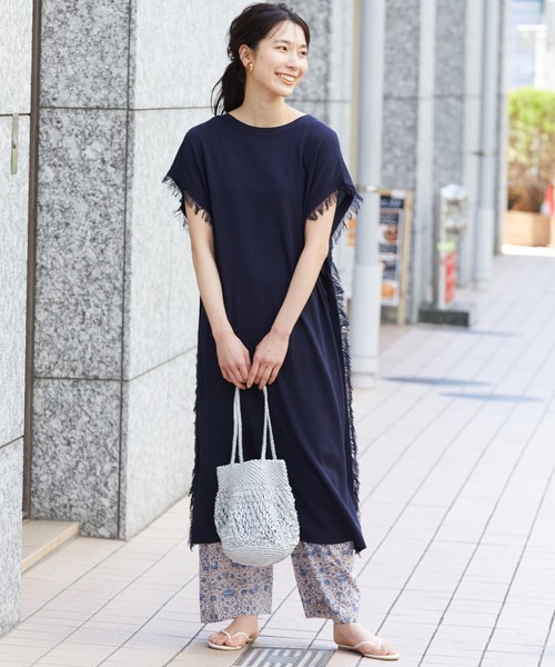 SALON adam et rope'（サロン アダム エ ロペ）の「リバティプリントストレートリラックスパンツ（その他パンツ・レディース・ネイビー/ピンク・FREE）」の15枚目の写真