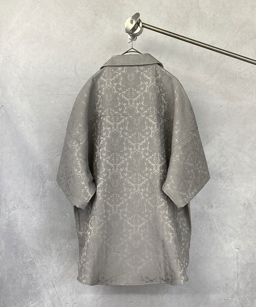 Beno(ビーノ)の「ダマスク柄 サテンジャガード ドルマンワイドシルエット オープンカラーシャツ(シャツ/ブラウス・メンズ・グリーン/ワイン/オフホワイト/ブラック/ライトグレー/スモークピンク・M/L)」の14枚目の写真