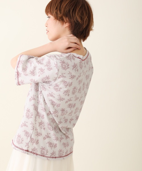 sakishimatokyo（サキシマトーキョー）の「【ZOZO限定】サキシマamp「レトロボタニカル柄配色TEE」（Tシャツ/カットソー・レディース・ブラック/ベージュ/グレー/オフホワイト/グリーン・FREE）」の7枚目の写真