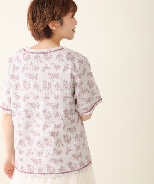 sakishimatokyo（サキシマトーキョー）の「【ZOZO限定】サキシマamp「レトロボタニカル柄配色TEE」（Tシャツ/カットソー・レディース・ブラック/ベージュ/グレー/オフホワイト/グリーン・FREE）」の17枚目の写真