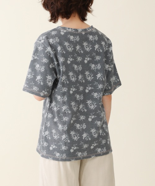 sakishimatokyo（サキシマトーキョー）の「【ZOZO限定】サキシマamp「レトロボタニカル柄配色TEE」（Tシャツ/カットソー・レディース・ブラック/ベージュ/グレー/オフホワイト/グリーン・FREE）」の16枚目の写真