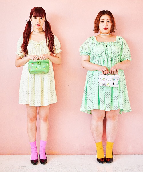 PUNYUS（プニュズ）の「小花柄スクエアネックワンピース（ワンピース・レディース・ブラック/グリーン/ライトイエロー/ライトピンク・1/2/4/3）」の5枚目の写真