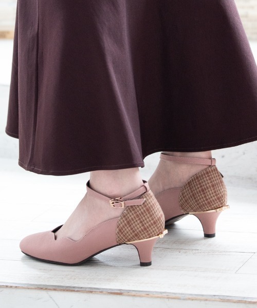 JELLY BEANS（ジェリービーンズ）の「ヒールリボンフラワーカットパンプス<ふわさら>(204-42717)JELLY BEANS(ジェリービーンズ)（パンプス・レディース・ブラック/ピンク/ダークベージュ/ライトグレー/スモークピンク・23/24/24.5/23.5/22.5/21.5/22/25/25.5）」の5枚目の写真