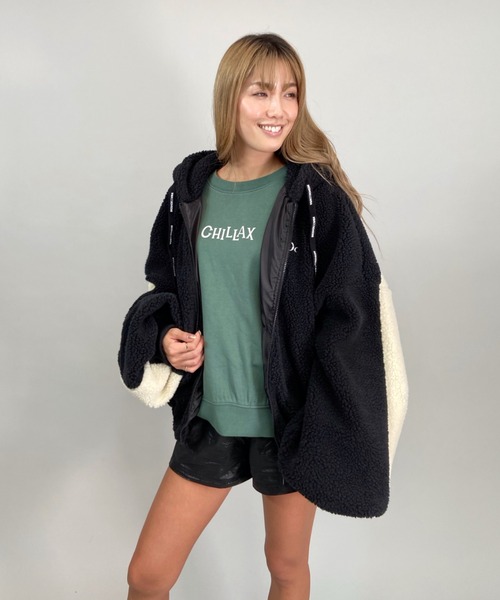 DC(ディーシー)の「【ムラサキスポーツ別注】DC/ディーシー ビッグシルエット バックプリントボアジャケット LJK214302(その他アウター・レディース・ブラック/ホワイト・M)」の8枚目の写真