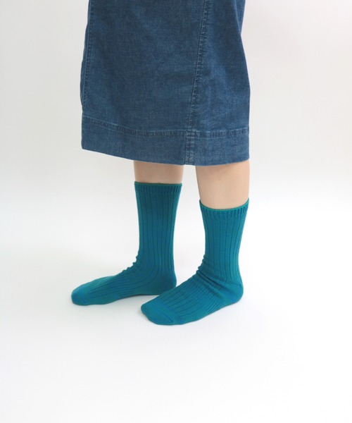 TAWARA（タワラ）の「メリノウールミックスリブクルーソックス（ソックス/靴下・レディース・ピンク/グリーン/レッド/マスタード/ネイビー/ターコイズブルー/オレンジ/杢グレー/ブラック・M/S）」の5枚目の写真