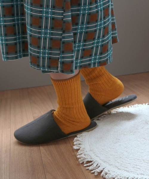 TAWARA（タワラ）の「メリノウールミックスリブクルーソックス（ソックス/靴下・レディース・ピンク/グリーン/レッド/マスタード/ネイビー/ターコイズブルー/オレンジ/杢グレー/ブラック・M/S）」の20枚目の写真