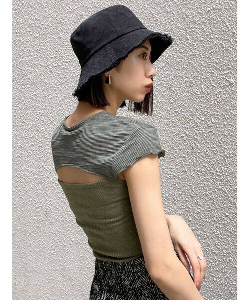 EMODA（エモダ）の「クロップカバートップ（Tシャツ/カットソー・レディース・ブラック/カーキ/ブラウン・FREE）」の7枚目の写真