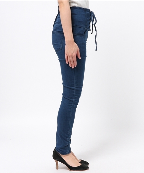 WEGO（ウィゴー）の「WEGO/レースアップハイウエストスキニーパンツ（デニムパンツ・レディース・インディゴブルー/ダークインディゴブルー/ライトインディゴブルー・MEDIUM/LARGE）」の13枚目の写真