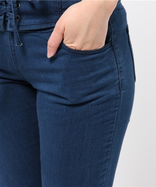 WEGO（ウィゴー）の「WEGO/レースアップハイウエストスキニーパンツ（デニムパンツ・レディース・インディゴブルー/ダークインディゴブルー/ライトインディゴブルー・MEDIUM/LARGE）」の5枚目の写真