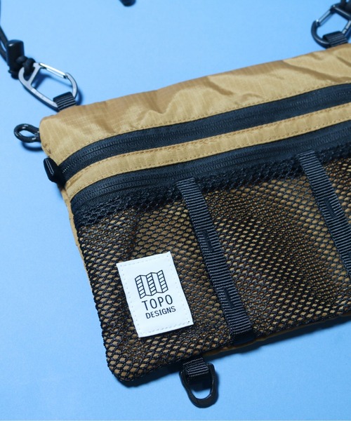 TOPO DESIGNS（トポデザインズ）の「MOUNTAIN ACCESSRY BAG（ショルダーバッグ・メンズ・ブラック/オリーブ/カーキ/ブルー・FREE）」の9枚目の写真