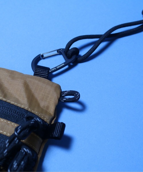 TOPO DESIGNS（トポデザインズ）の「MOUNTAIN ACCESSRY BAG（ショルダーバッグ・メンズ・ブラック/オリーブ/カーキ/ブルー・FREE）」の10枚目の写真