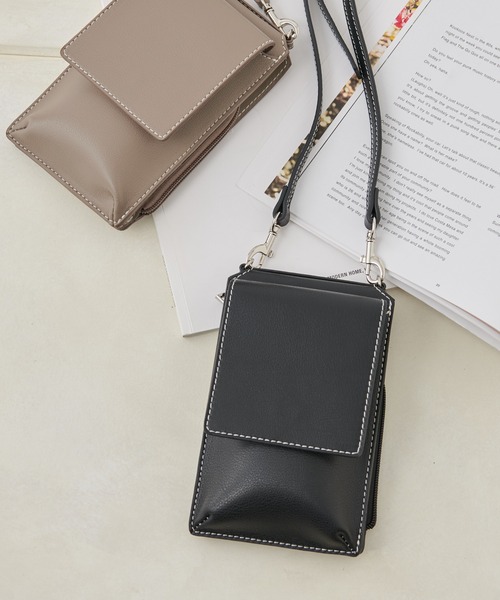 COLONY 2139（コロニートゥーワンスリーナイン）の「フラップ付きスマホショルダー（ショルダーバッグ・レディース・ブラック/モカ・FREE）」の10枚目の写真