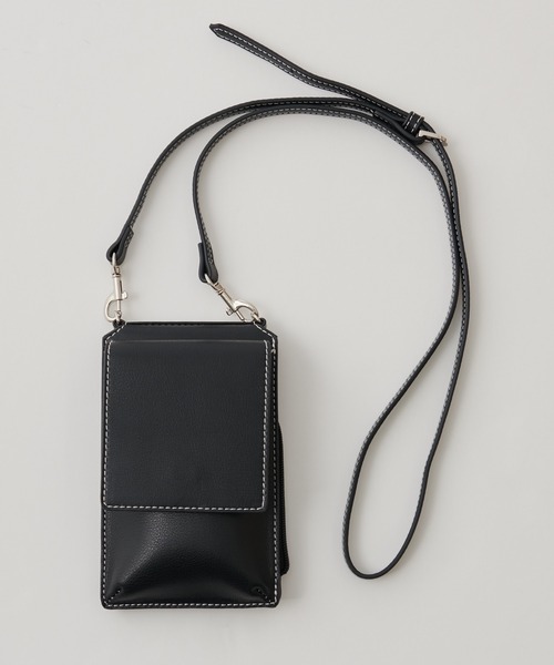 COLONY 2139（コロニートゥーワンスリーナイン）の「フラップ付きスマホショルダー（ショルダーバッグ・レディース・ブラック/モカ・FREE）」の4枚目の写真