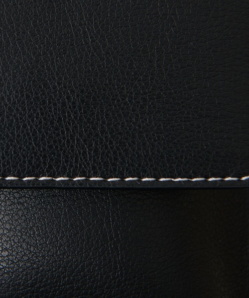 COLONY 2139（コロニートゥーワンスリーナイン）の「フラップ付きスマホショルダー（ショルダーバッグ・レディース・ブラック/モカ・FREE）」の16枚目の写真