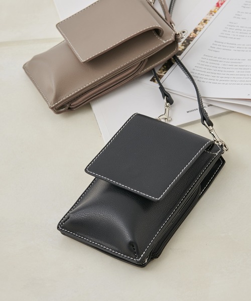 COLONY 2139（コロニートゥーワンスリーナイン）の「フラップ付きスマホショルダー（ショルダーバッグ・レディース・ブラック/モカ・FREE）」の17枚目の写真