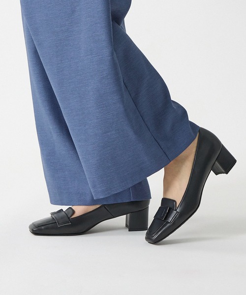 Mode et Jacomo（モードエジャコモ）の「【レイン対応】クラシックデザインレインパンプス（パンプス・レディース・ブラウン系カモフラージュ/クリアブラック/グレー系その他2/ブラック/ブラウン系その他・23.5cm/23cm/22.5cm/24cm/24.5cm/24.5㎝/23.5㎝/22.5㎝/24㎝/23㎝）」の2枚目の写真