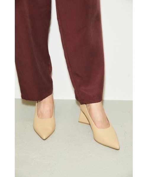 THROW by SLY（スローバイスライ）の「THROW POINTED HEEL PUMPS ポインテッドヒール パンプス（パンプス・レディース・ベージュ/グリーン・SMALL/MEDIUM/LARGE）」の4枚目の写真